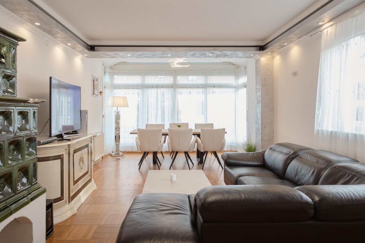 5 bedrooms House in Schwechat, Austria No. 127446