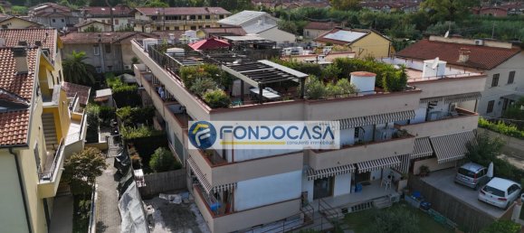 2-salle Penthouse à Massa, Italy No. 370961 41