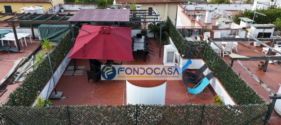 2-salle Penthouse à Massa, Italy No. 370961 10