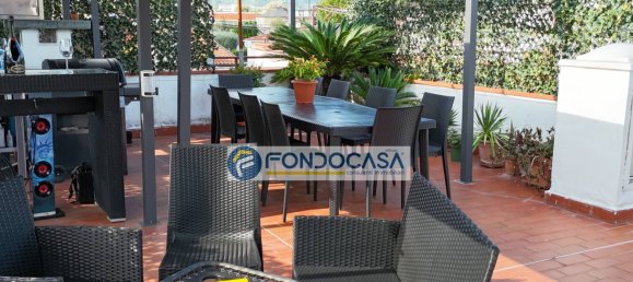 2-salle Penthouse à Massa, Italy No. 370961 46