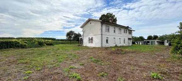 3 chambres Maison à Udine, Italy No. 294709 3