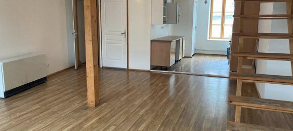 6 chambres Bâtiment à Houldizy, France No. 86261 3