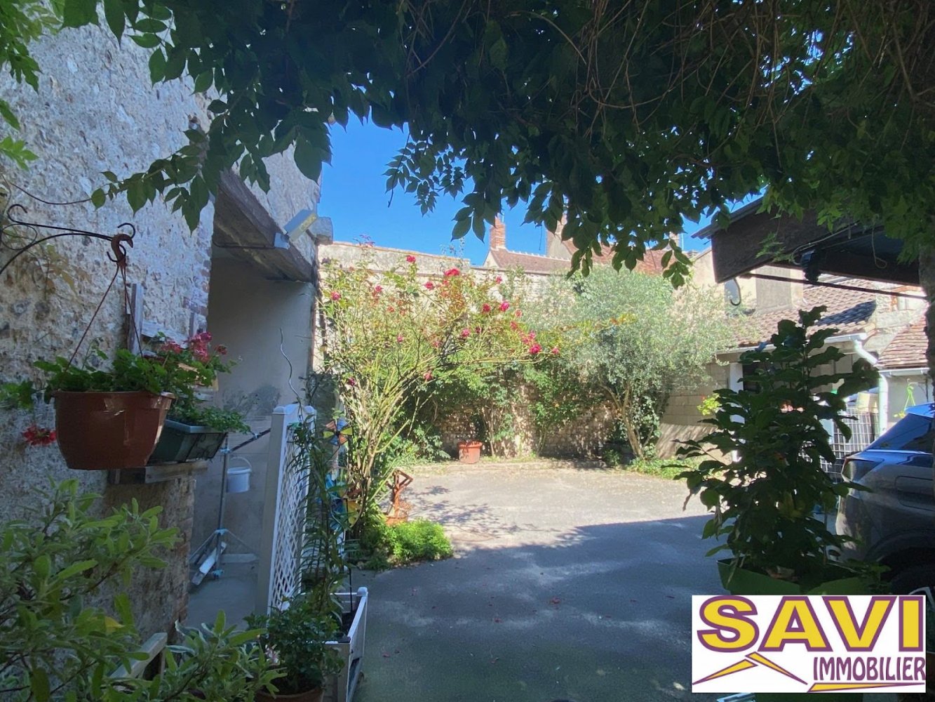 3 bedrooms House in Ferrieres-en-Gatinais, France No. 91269