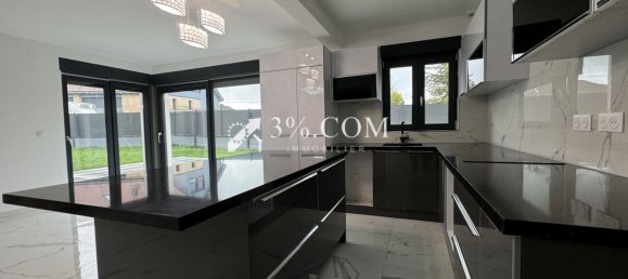 3 bedrooms House in Truchtersheim, France No. 237029 4