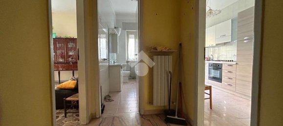 Apartamento de 3 dormitorios en Cosenza, Italy No. 32714 4