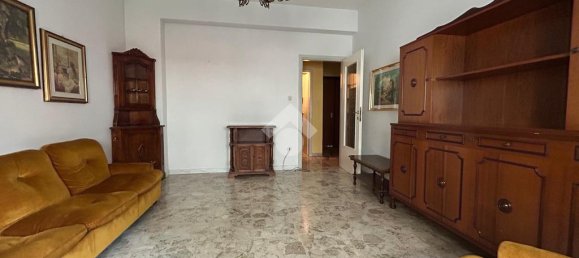 Apartamento de 3 dormitorios en Cosenza, Italy No. 32714 13