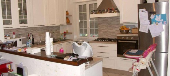 4 bedrooms Villa in Ardea, Italy No. 99890 11