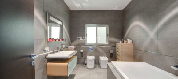 Вилла с 3 спальнями в Марсаскала, Мальта № 1540 32