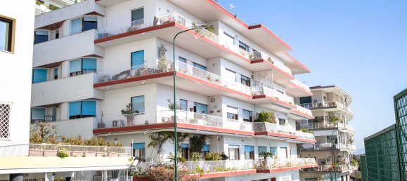 10 bedrooms Apartment in Naples, Italy No. 336332 5