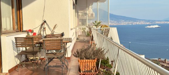 10 bedrooms Apartment in Naples, Italy No. 336332 12