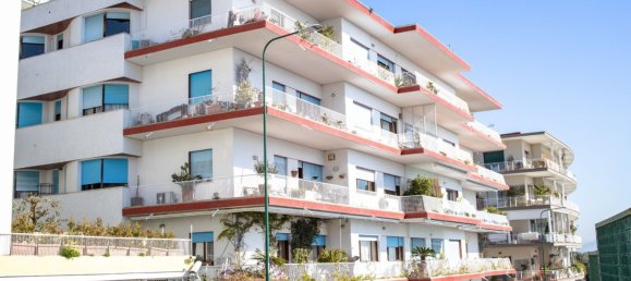 10 bedrooms Apartment in Naples, Italy No. 336332 4