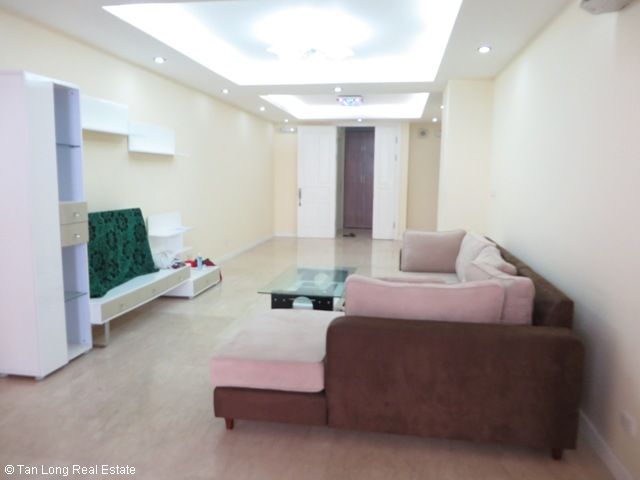 3 bedrooms Apartment in Tay Ho, Vietnam No. 4871