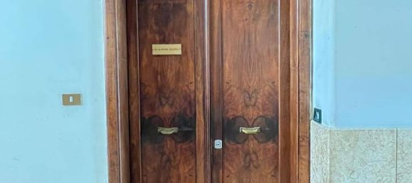 5 rooms Apartment in Cosenza, Italy No. 172303 3