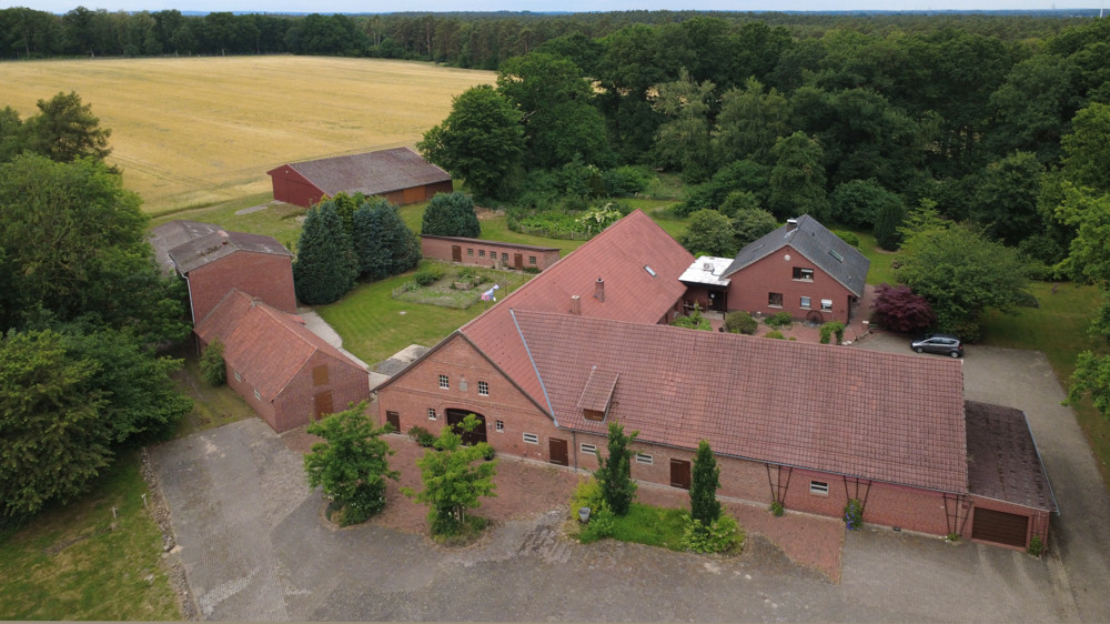 Granja de 15 dormitorios en Diepholz, Germany No. 171821