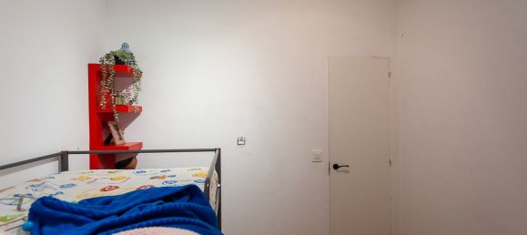 106m² Commercial property in L'Hospitalet de Llobregat, Spain No. 141118 32