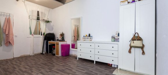 106m² Commercial property in L'Hospitalet de Llobregat, Spain No. 141118 20