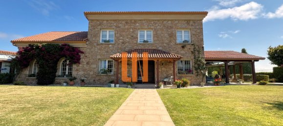 4 bedrooms House in Culleredo, Spain No. 166496 18