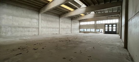 600m² Warehouse in Mantua, Italy No. 362175 10