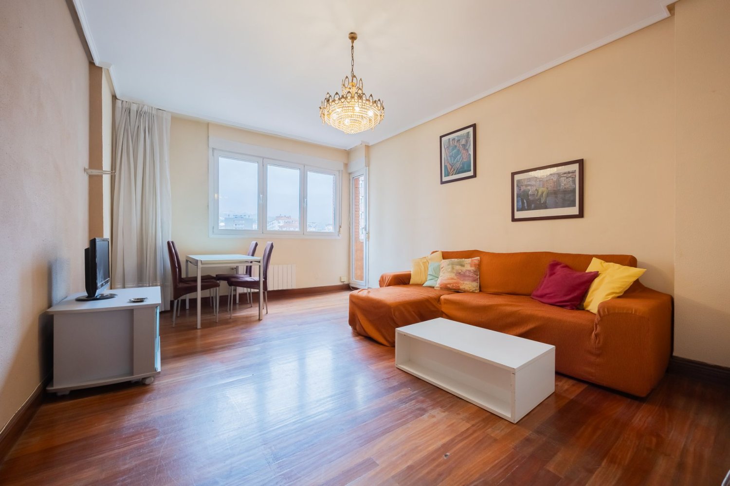 4 bedrooms Apartment in Basque Autonomous Community, Spain No. 215660