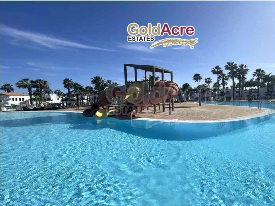 1 bedroom Apartment in La Oliva, Spain No. 228498