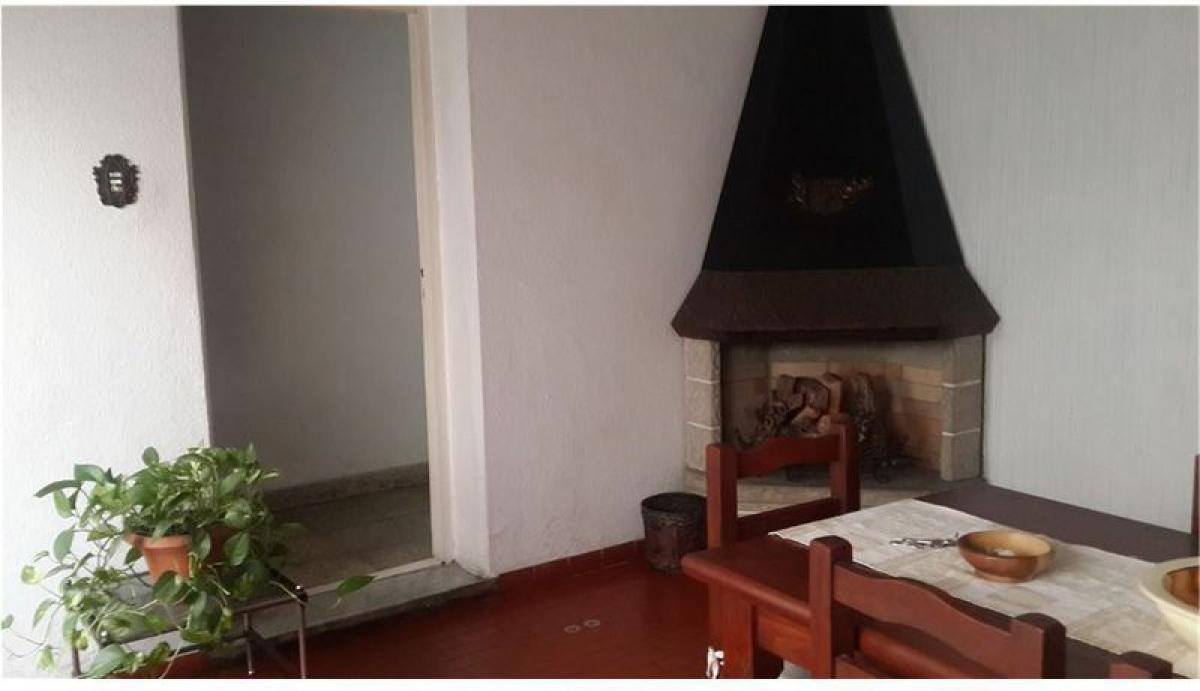 4 غرف نوم منزل في Avellaneda, Argentina رقم 18133