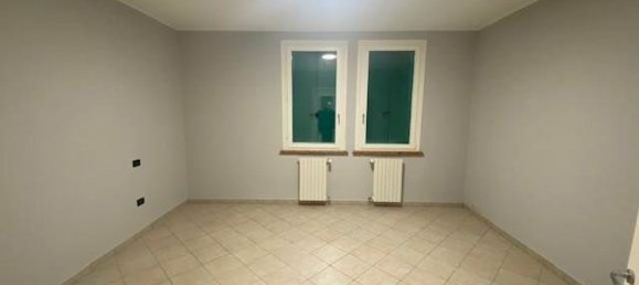 4-salle Maison à Sabbioneta, Italy No. 140402 10