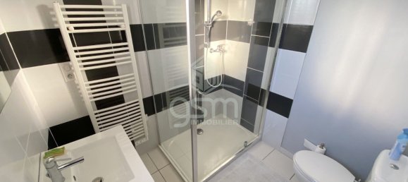 4 bedrooms House in Noyant-de-Touraine, France No. 157396 8