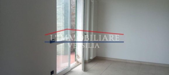 4-salle Maison à Carrara, Italy No. 45830 10