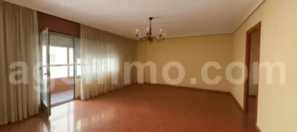 4 Schlafzimmer Wohnung in Valladolid, Spain, Nr. 180058 4