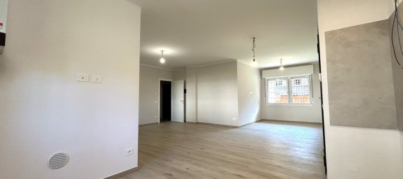 5 bedrooms Apartment in Sassuolo, Italy No. 347846 4