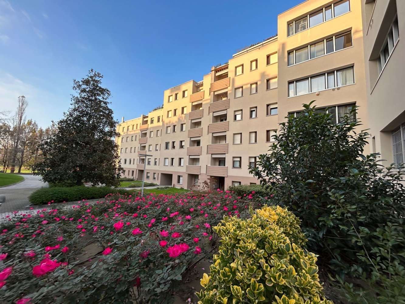 5 bedrooms Apartment in Sassuolo, Italy No. 347846