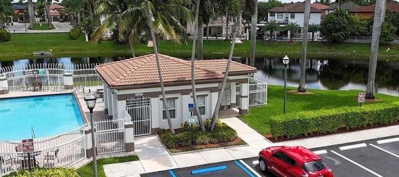 4 غرف نوم دوبلكس في Miami, الولايات المتحدة رقم 615188 10