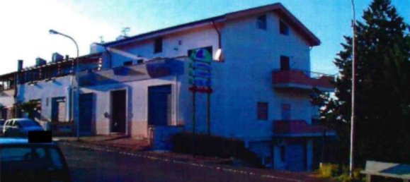 Квартира с 2 спальнями в Феррандина, Италия № 370051 4