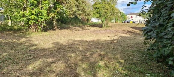 854m² Land in Samoreau, France No. 318717 2