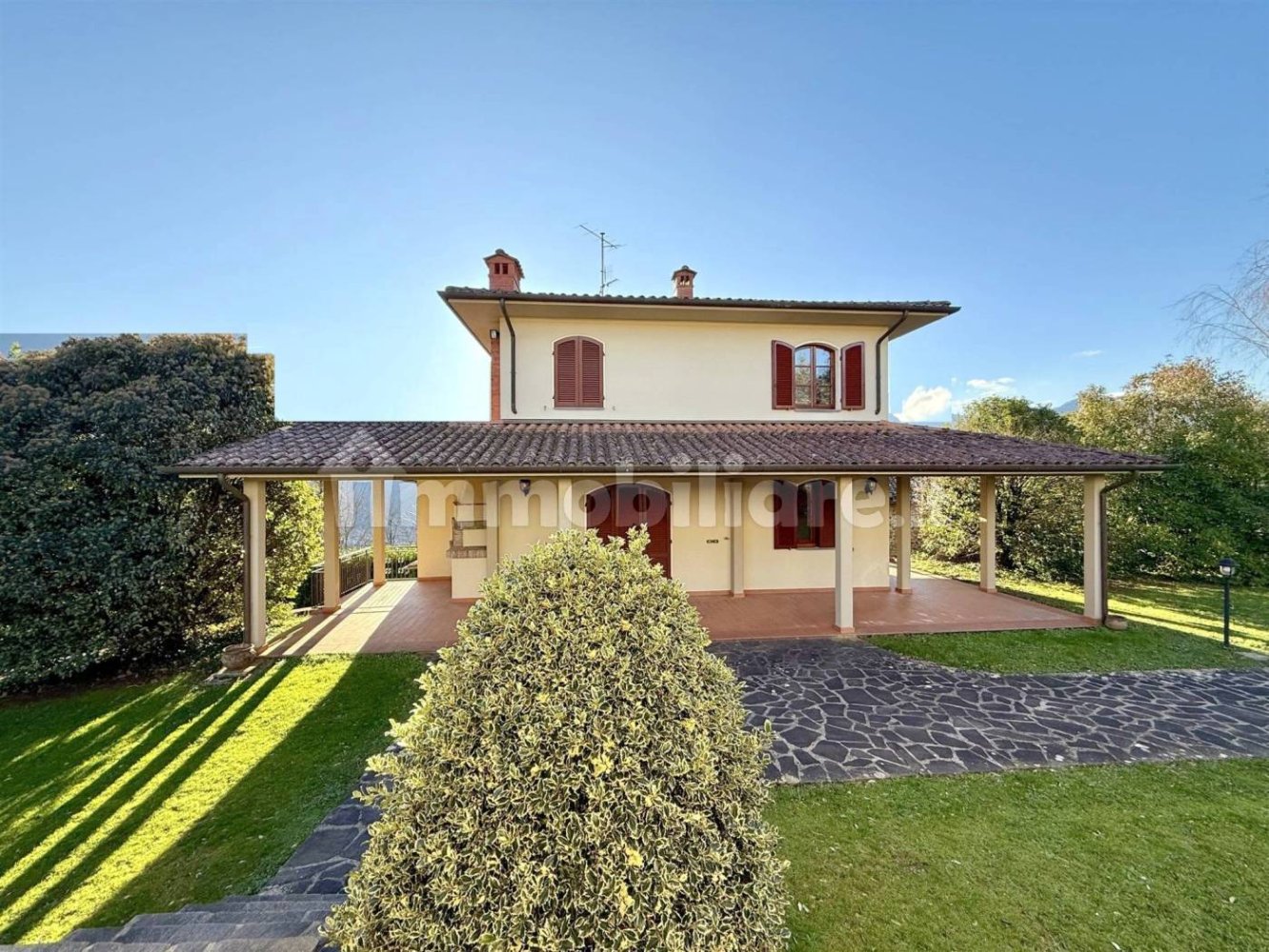 3 Schlafzimmer Villa in Barga, Italy, Nr. 164641