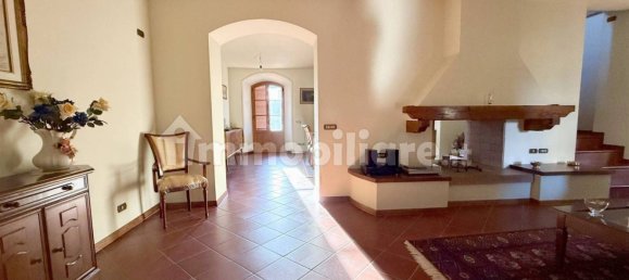 3 Schlafzimmer Villa in Barga, Italy, Nr. 164641 21