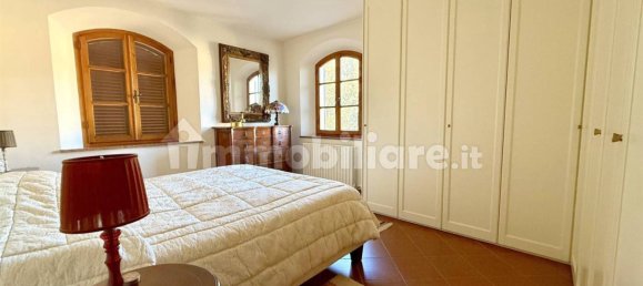 3 Schlafzimmer Villa in Barga, Italy, Nr. 164641 14