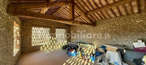 3 Schlafzimmer Villa in Barga, Italy, Nr. 164641 25