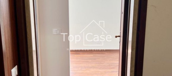 Escritório em Milan, Italy 35 m² N.º 247045 3