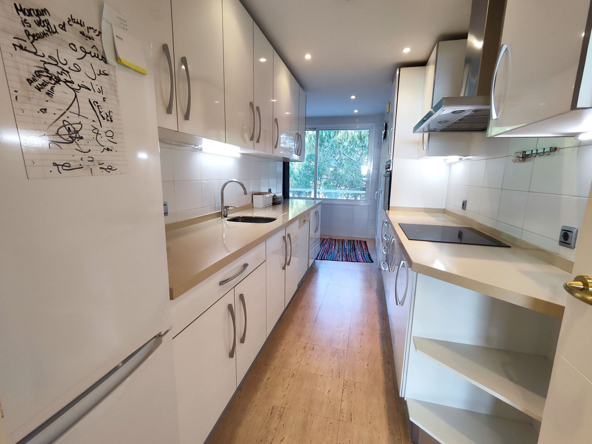 3 Schlafzimmer Wohnung in Estepona, Spain, Nr. 52489