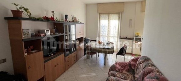 2 bedrooms Apartment in Sannazzaro de' Burgondi, Italy No. 192371 8