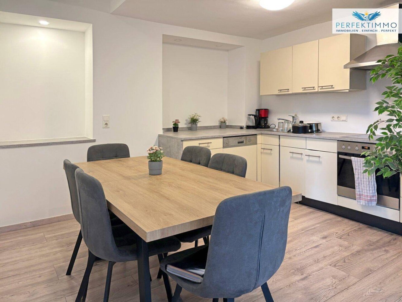 2 rooms Apartment in Innsbruck-Stadt, Austria No. 183106