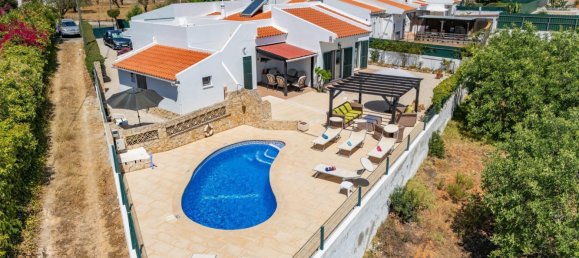 4 غرف نوم فيلا في Guia, Portugal رقم 98199 26