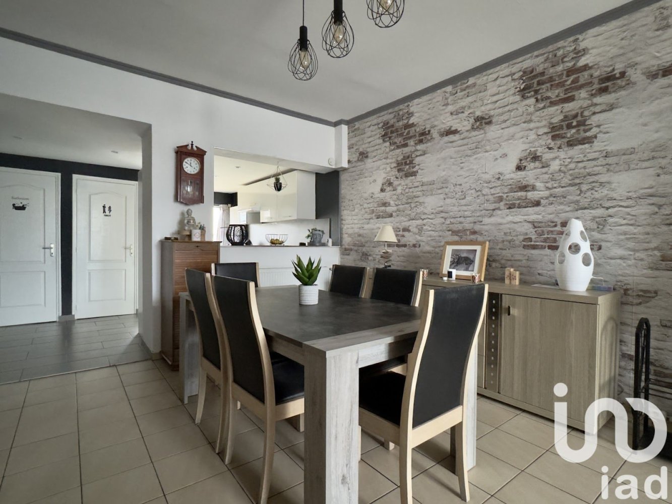 Casa de 4 divisões em Roubaix, France N.º 250048