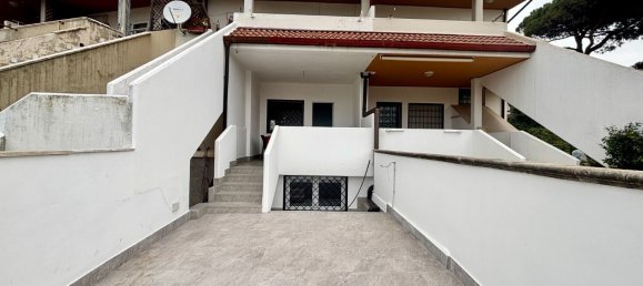 3-salle Villa à Ardea, Italy No. 16218 2