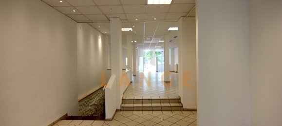 Edifício de 12 divisões em Bonn, Germany N.º 36587 5