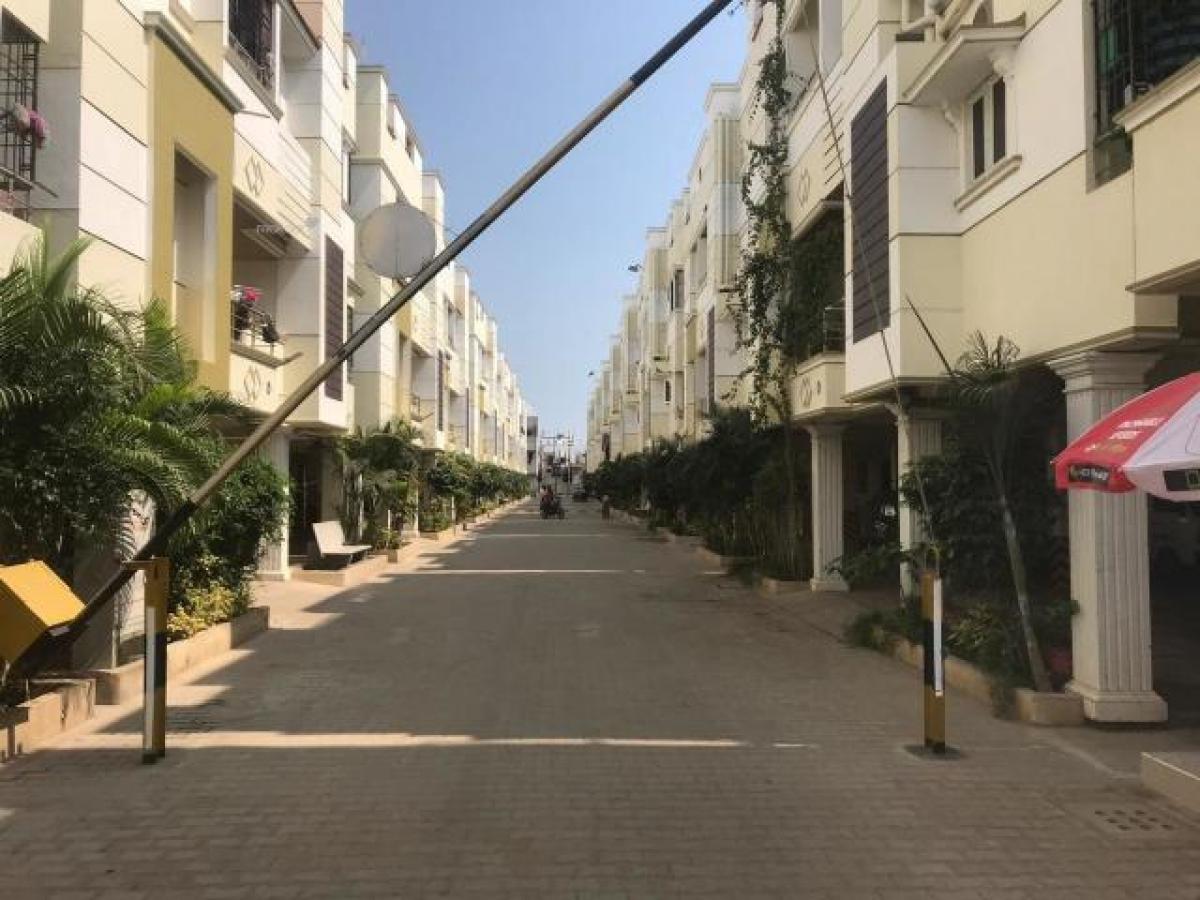 2 bedrooms House in Chennai, India No. 48332