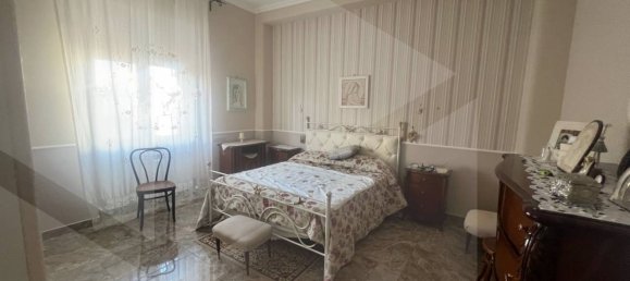 5-salle Appartement à San Severo, Italy No. 26002 14