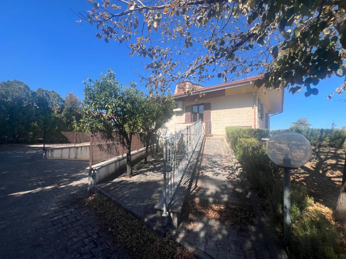 Villa de 5 habitaciónes en Foggia, Italy No. 92455