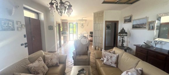 Villa de 5 habitaciónes en Foggia, Italy No. 92455 9